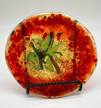 Load image into Gallery viewer, Round Tomato trivet or spoon rest.