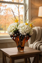 Load image into Gallery viewer, Amber Butterfly Vase