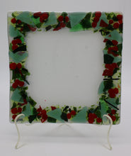 Load image into Gallery viewer, Holly and Berry Christmas Plate