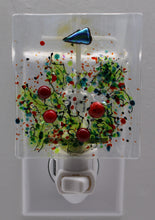 Load image into Gallery viewer, Christmas White Cross on Clear & White streaky Glass surrounded by Ivy and red berries