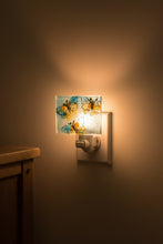 Load image into Gallery viewer, Butterfly Night Light