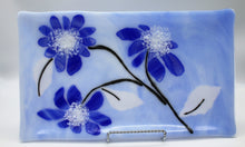 Load image into Gallery viewer, Blue Shasta Daisy Plate