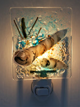 Load image into Gallery viewer, Conch Shells on the Beach Night Light
