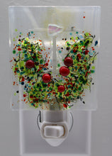 Load image into Gallery viewer, Christmas White Cross on Clear &amp; White streaky Glass surrounded by Ivy and red berries
