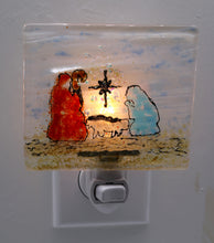 Load image into Gallery viewer, Christmas Nativity Scene on white streaky Glass
