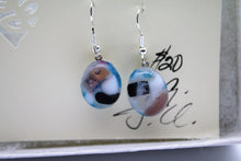 Load image into Gallery viewer, Jewelry - Small Oval clear with mixed Blue, rose, black and white pierced Earrings
